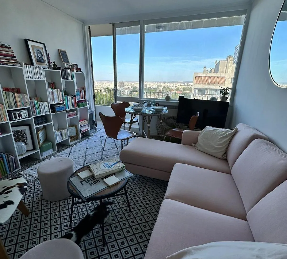 Cocon Calanques Marseille Apartment France